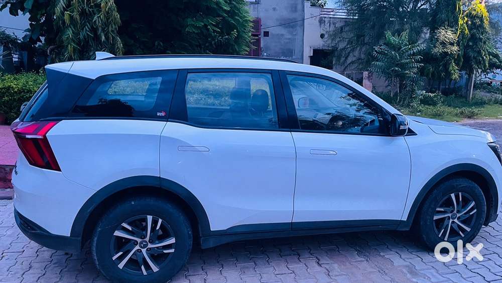 Mahindra Xuv700 Petrol 2022