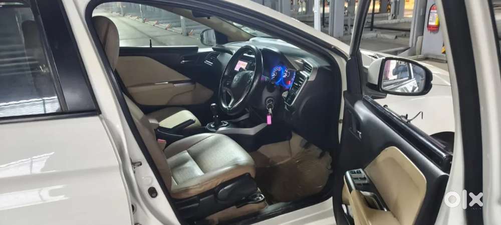 Honda City 1.5 V 4th Gen I-vtec Mt, 2016, Petrol