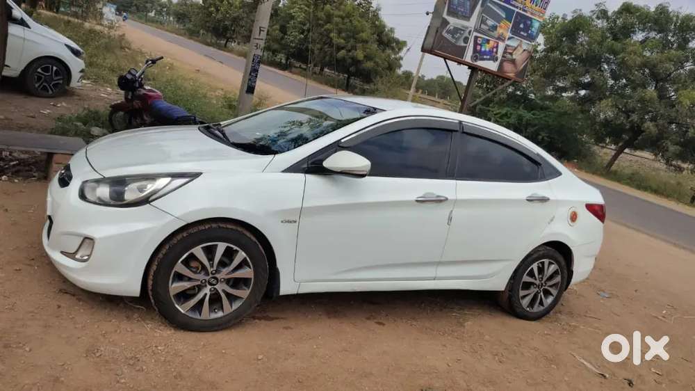 Hyundai Verna 1.6 S 2012