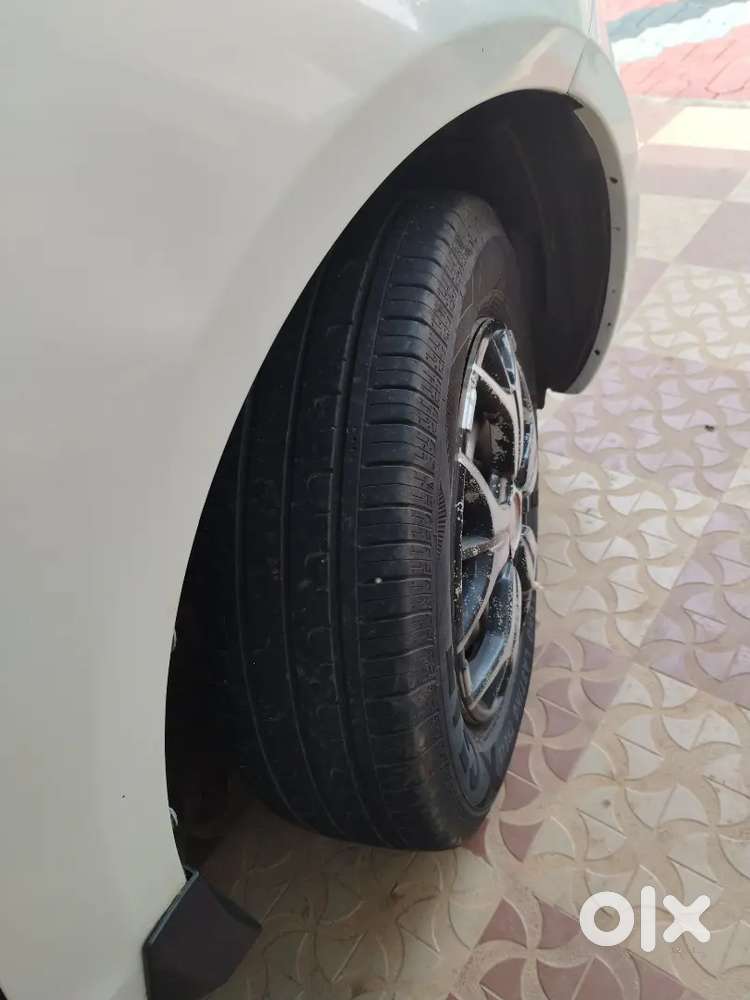 Maruti Swift Lxi 2018 Km Driven