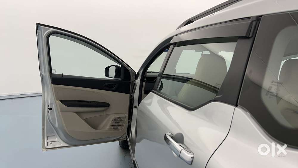 Renault Triber Rxt, 2022, Petrol