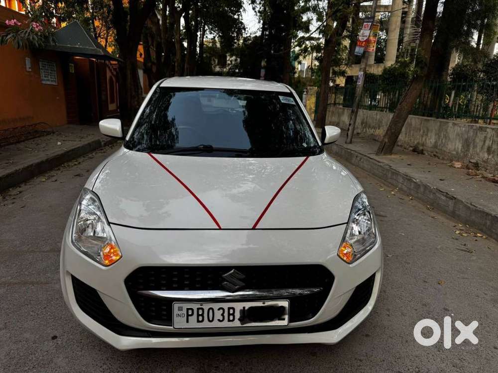 Maruti Suzuki Swift 1.2 Lxi (o), 2022, Petrol