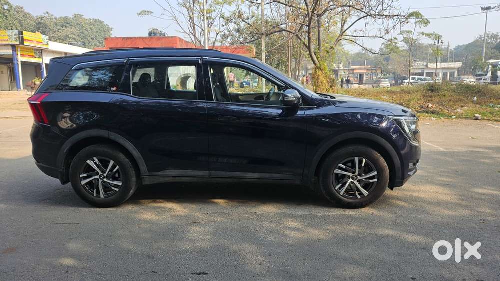 Mahindra Xuv700 2.2 Ax 5 Diesel At Str, 2023, Diesel