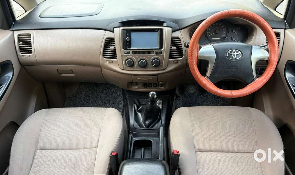 Toyota Innova 2.5 Gx 8 Str Bs-iii, 2016, Diesel