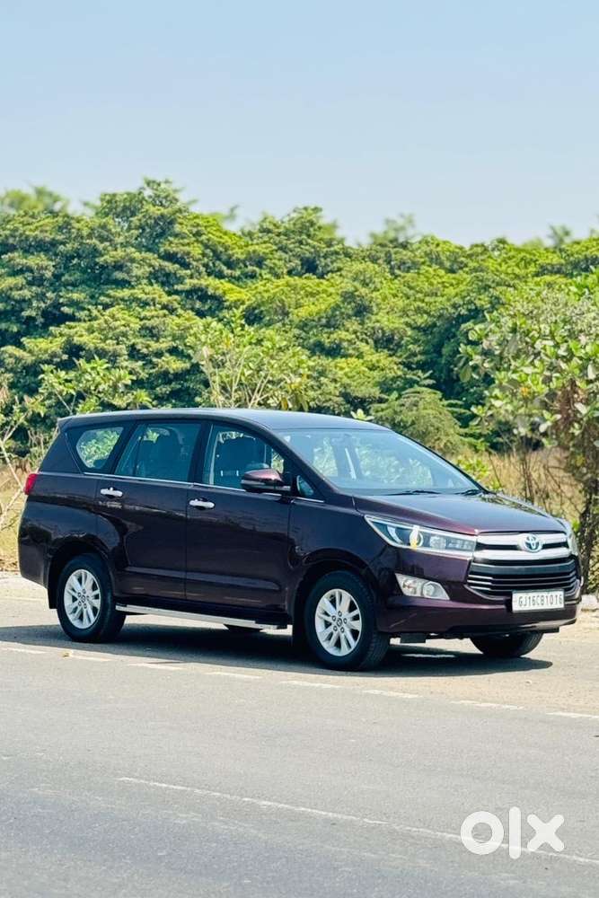 Toyota Innova Crysta 2.4 V 8 Str, 2017, Diesel