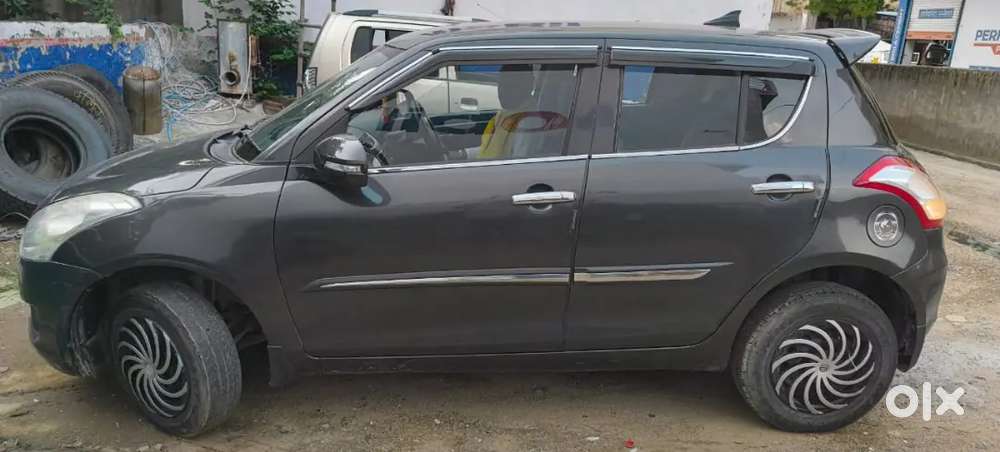 Maruti Suzuki Swift 2012 Petrol 130000 Km Driven