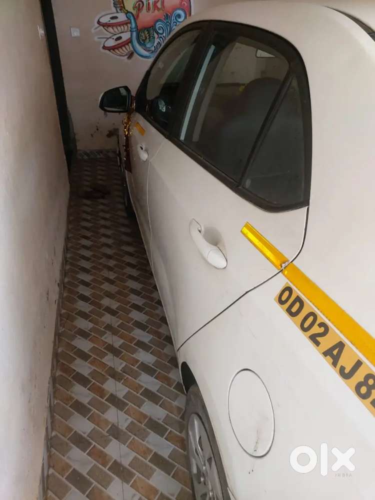 Hyundai Xcent 2017 Diesel 200000 Km Driven