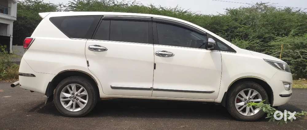 Toyota Innova Crysta 2018