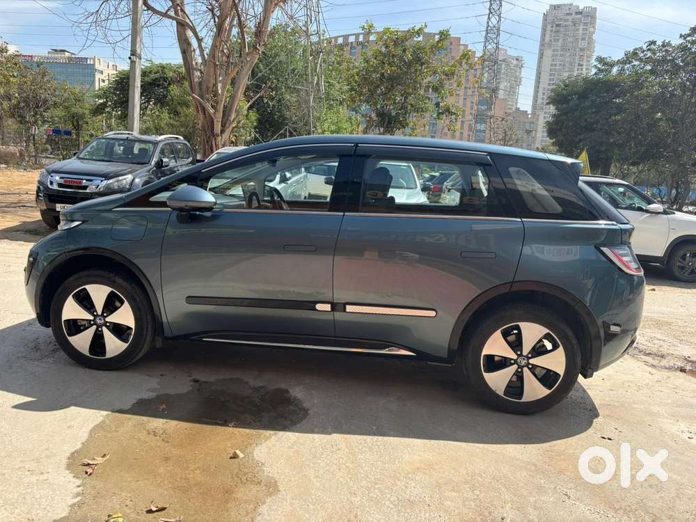 Mg Windsor Ev Essence, 2025, Electric