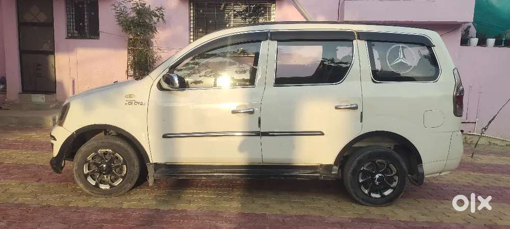 Mahindra Xylo 2017