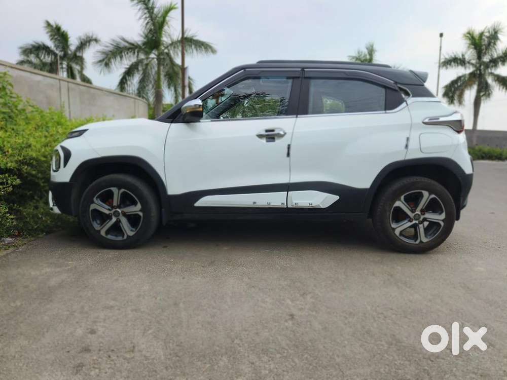 Tata Punch Adv+s 2025