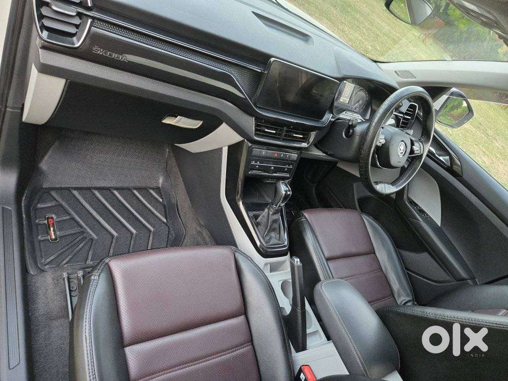 Skoda Kushaq 1.0 Tsi Style At (6 Airbags), 2021, Petrol