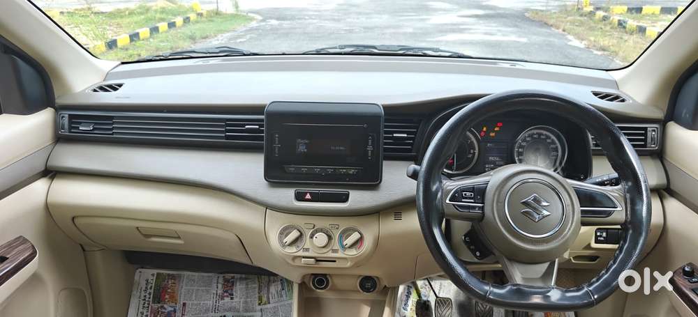 Maruti Suzuki Ertiga 1.4 Vxi Cng Anniversary Edition, 2022, Cng & Hy..