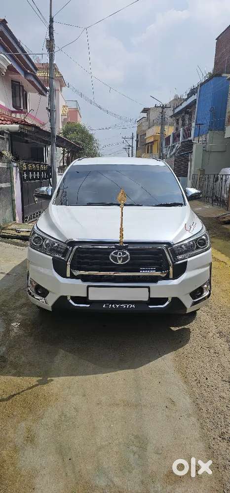 Toyota Innova Crysta 2025 Diesel 23000 Km Driven