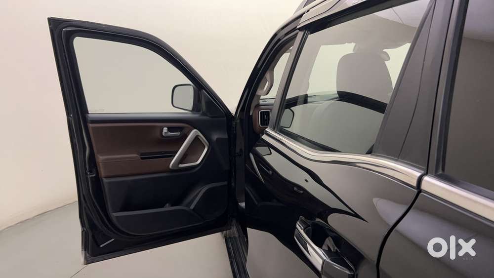 Mahindra Scorpio N Z8 L Petrol Mt 7 Str, 2022, Petrol