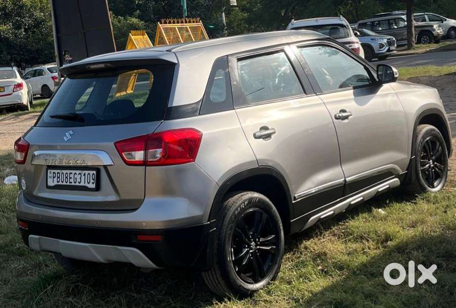 Maruti Suzuki Brezza Vxi At, 2019, Diesel