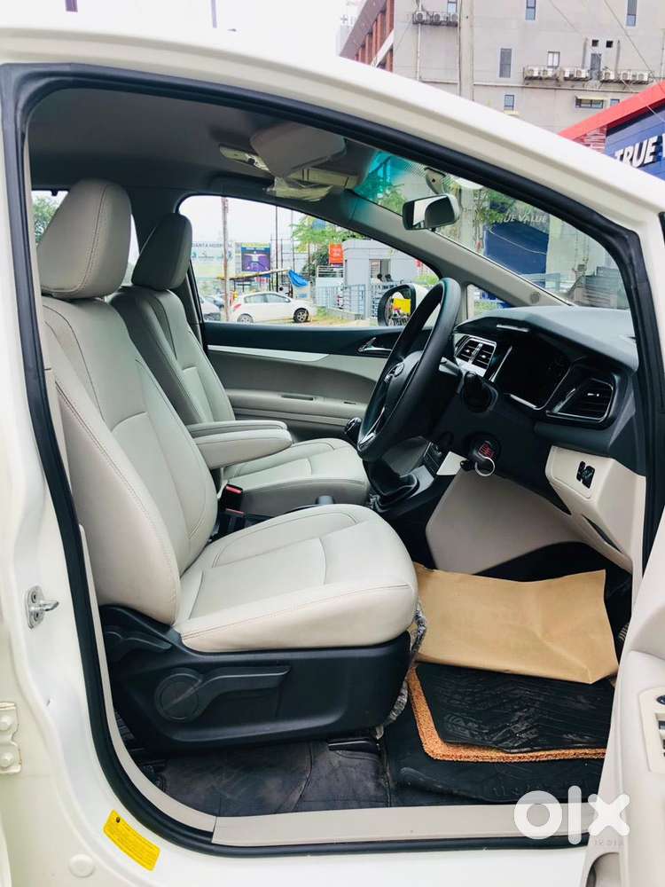 Mahindra Marazzo M8 8str, 2020, Diesel