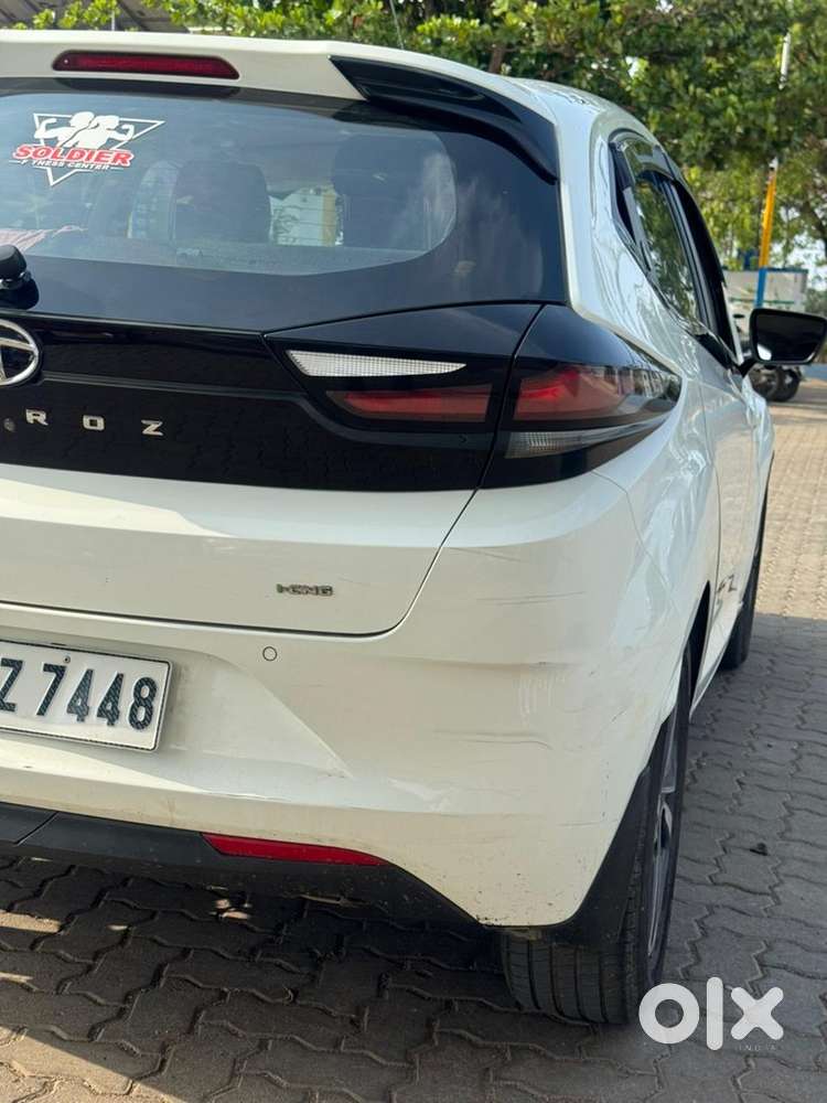 Tata Altroz Xz Icng 2024