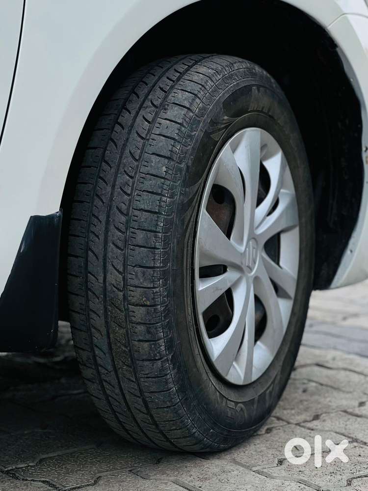 Maruti Suzuki Swift Dzire Vdi Bsiv, 2014, Diesel