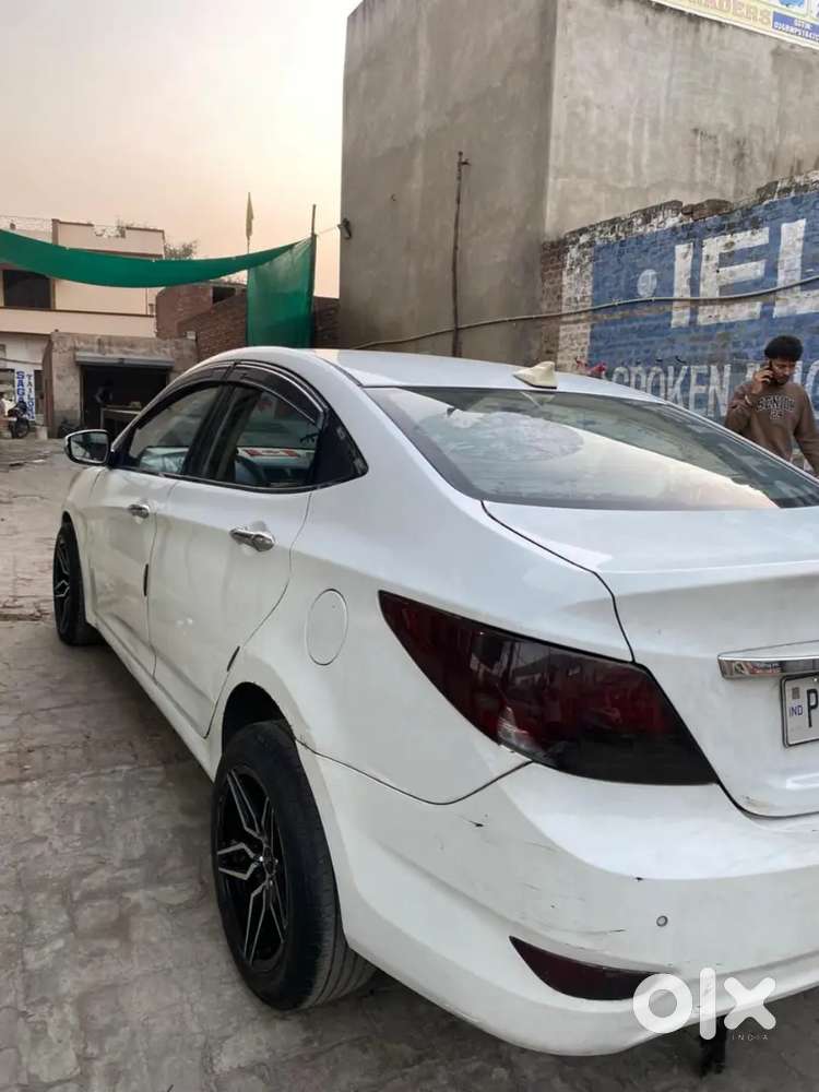 Hyundai Fluidic Verna 2011 Diesel 85000 Km Driven