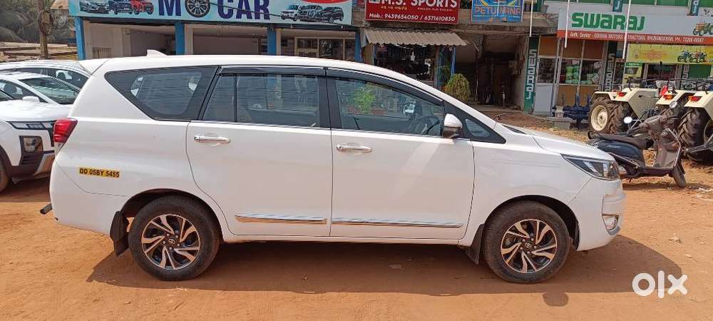 Toyota Innova Crysta 2.4 Gx Mt 8s, 2025, Diesel