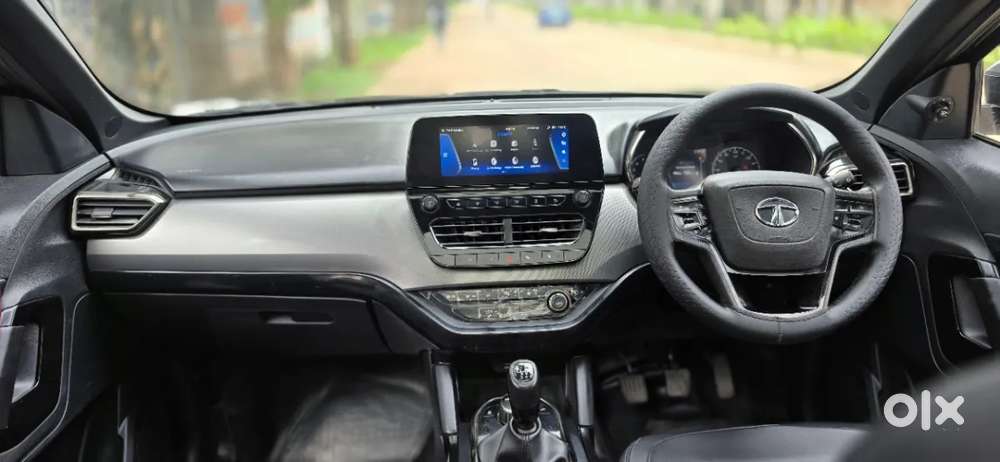Tata Safari, 2023, Diesel