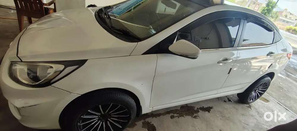 Hyundai Verna 2014 Petrol 97800 Km Driven