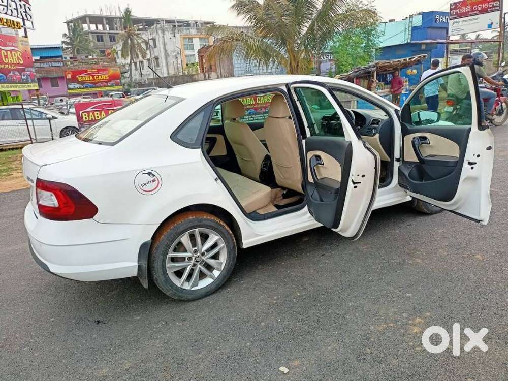 Skoda Rapid 1.6 Mpi Ambition, 2019, Petrol