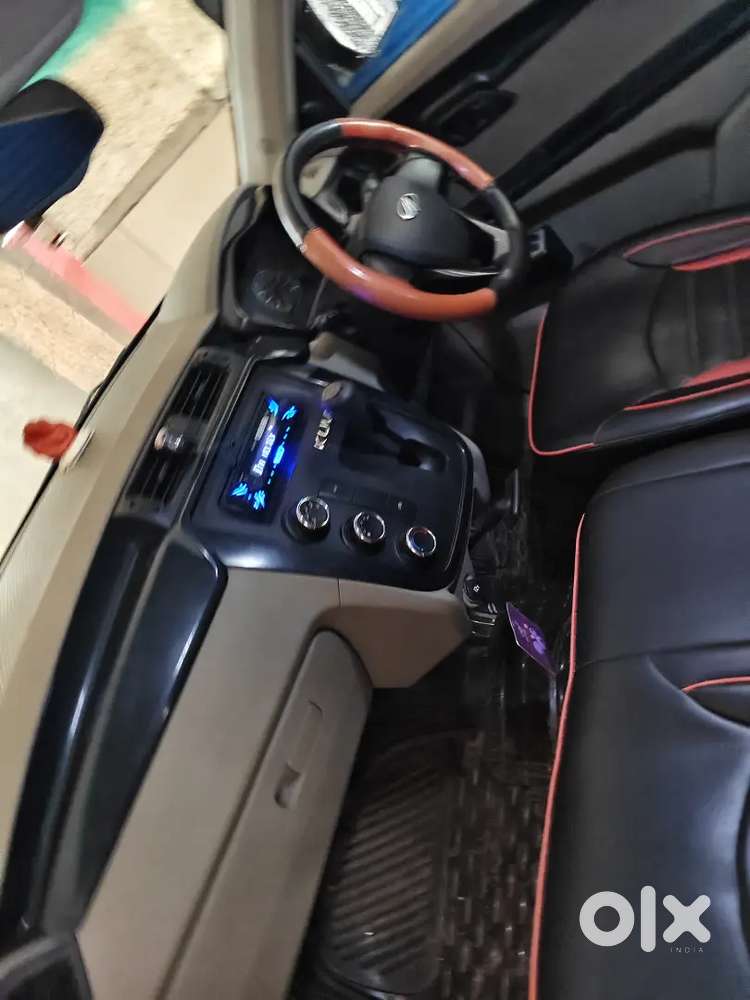 Mahindra Kuv 100 2016