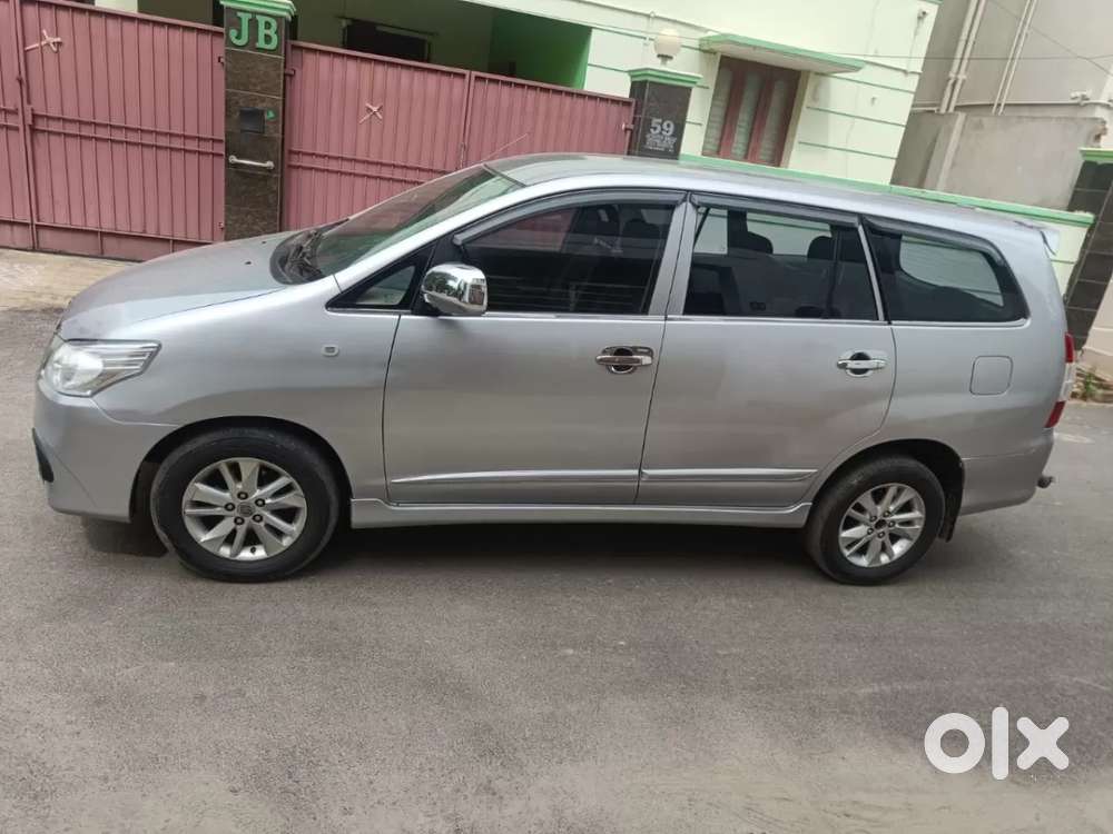 Toyota Innova 2.5 Gx 8 Str Bs-iii, 2015, Diesel