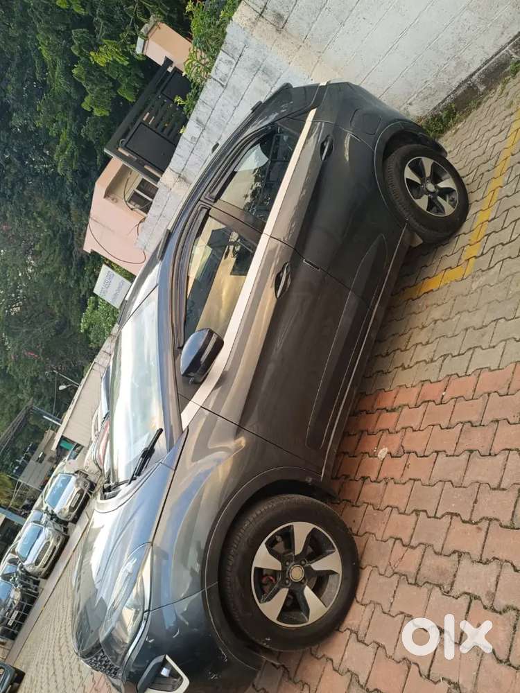 Tata Nexon 2018 Diesel 122000 Km Driven, Good Condition
