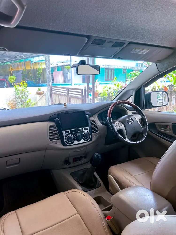 Toyota Innova 2014 Diesel 155000 Km Driven