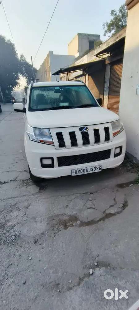 Mahindra Tuv 300 2016 Diesel 135000 Km Driven