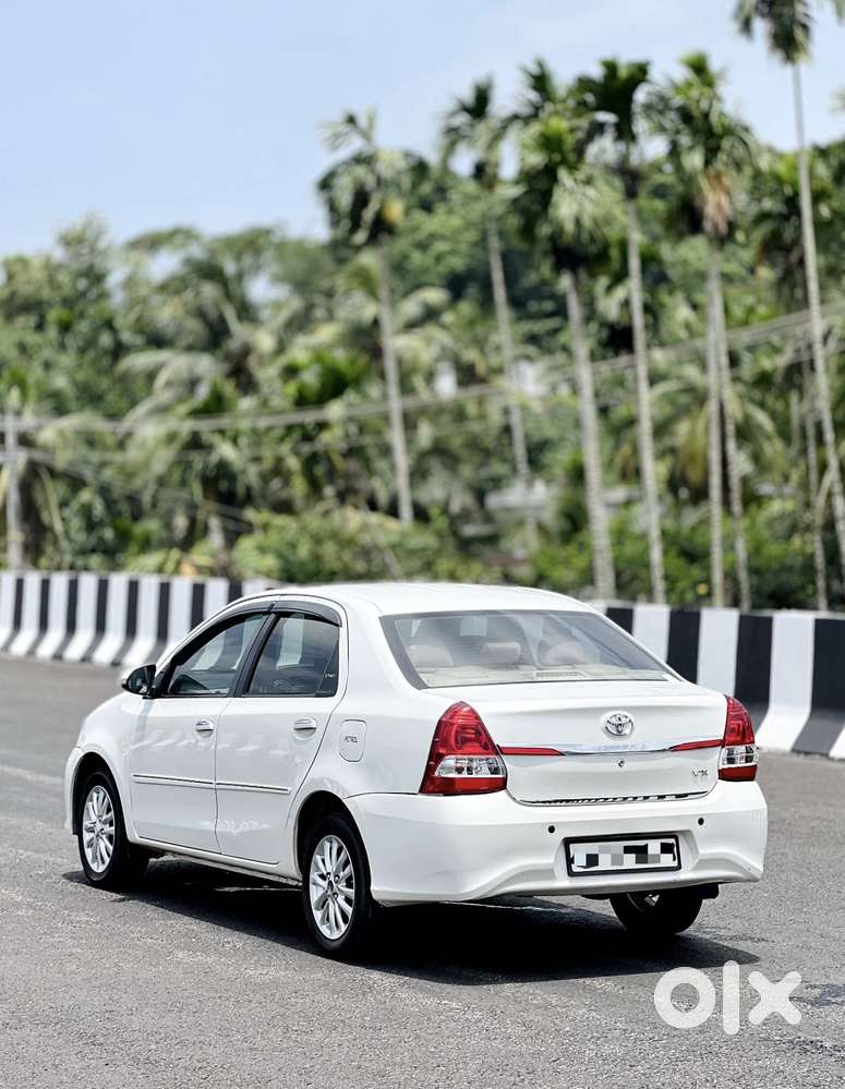 Toyota Etios Vx Limited Edition, 2017, Petrol