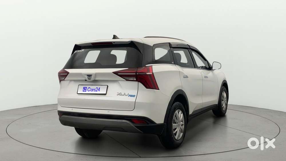 Mahindra Xuv700 2.2 Mx Diesel Mt 5 Str, 2022, Diesel