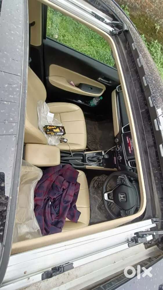 Honda City Zx 2025 Petrol 8months Old