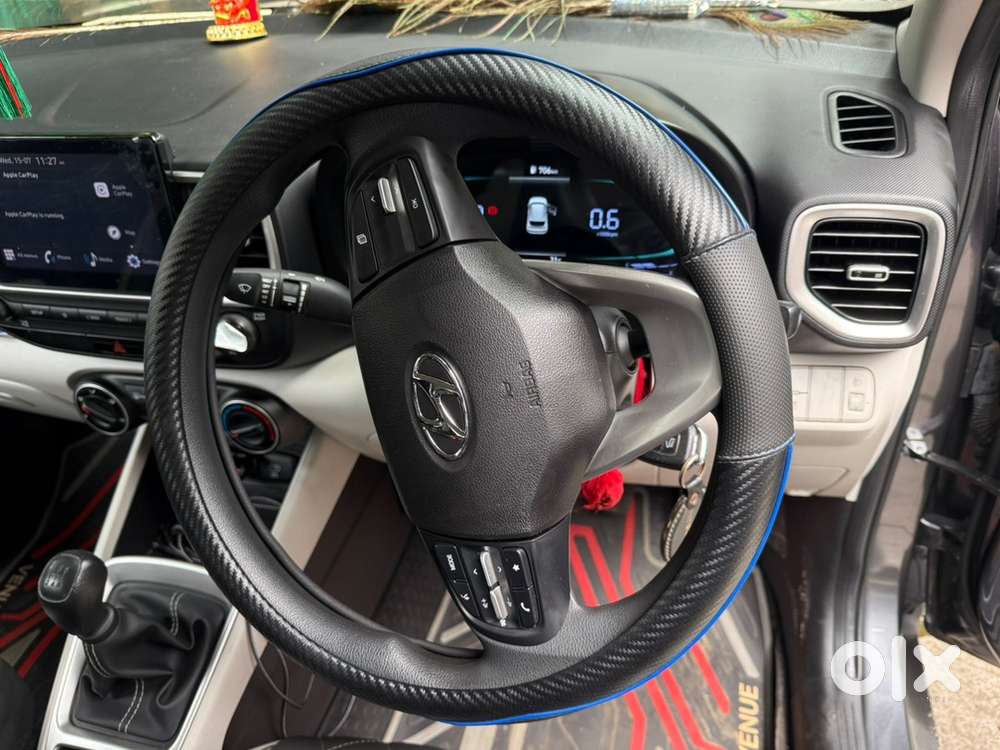 Hyundai Venue Petrol 2022