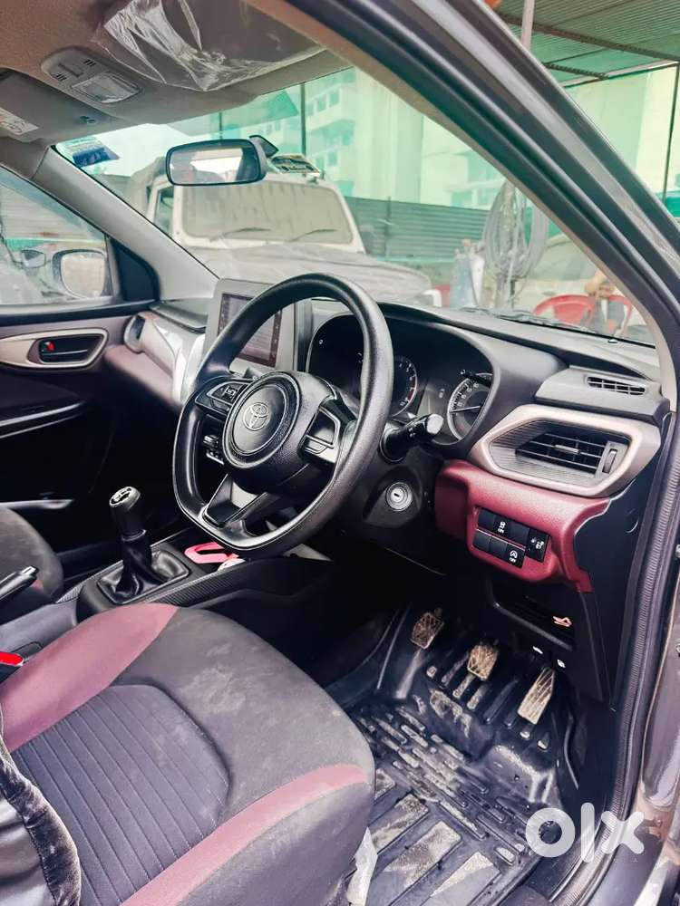 Toyota Urban Cruiser 2025 Petrol Mid