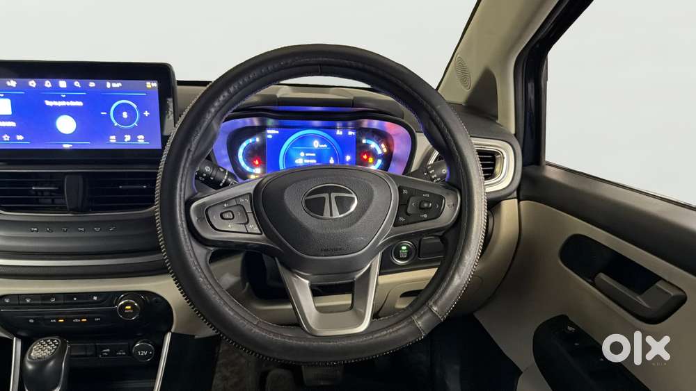Tata Altroz Xza Plus (o) (s), 2025, Petrol