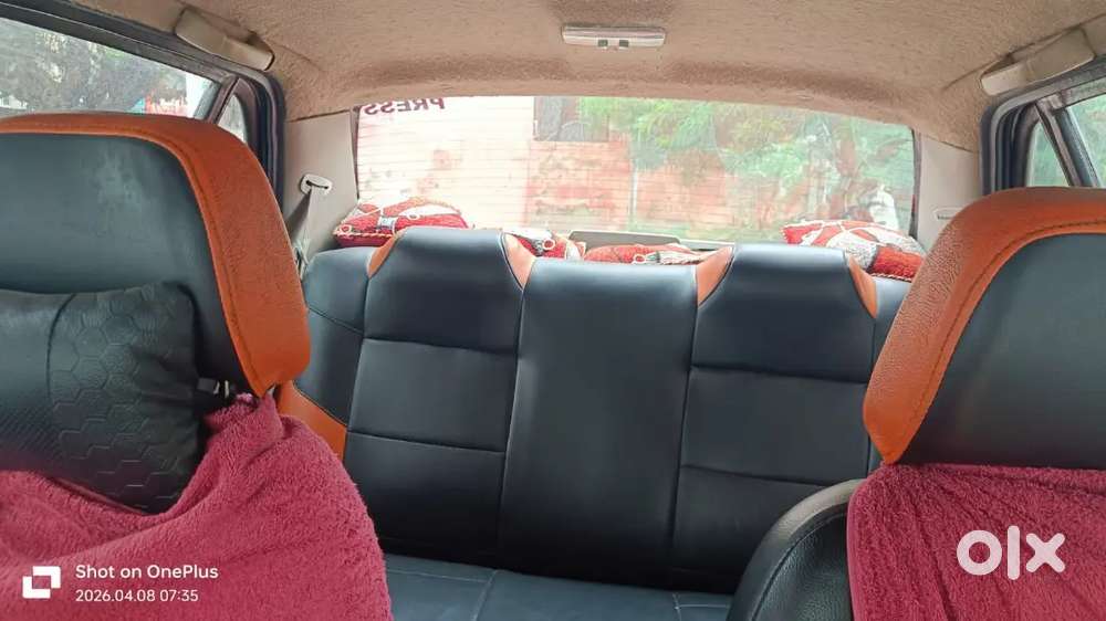 Well Maintained And Single Hand Use