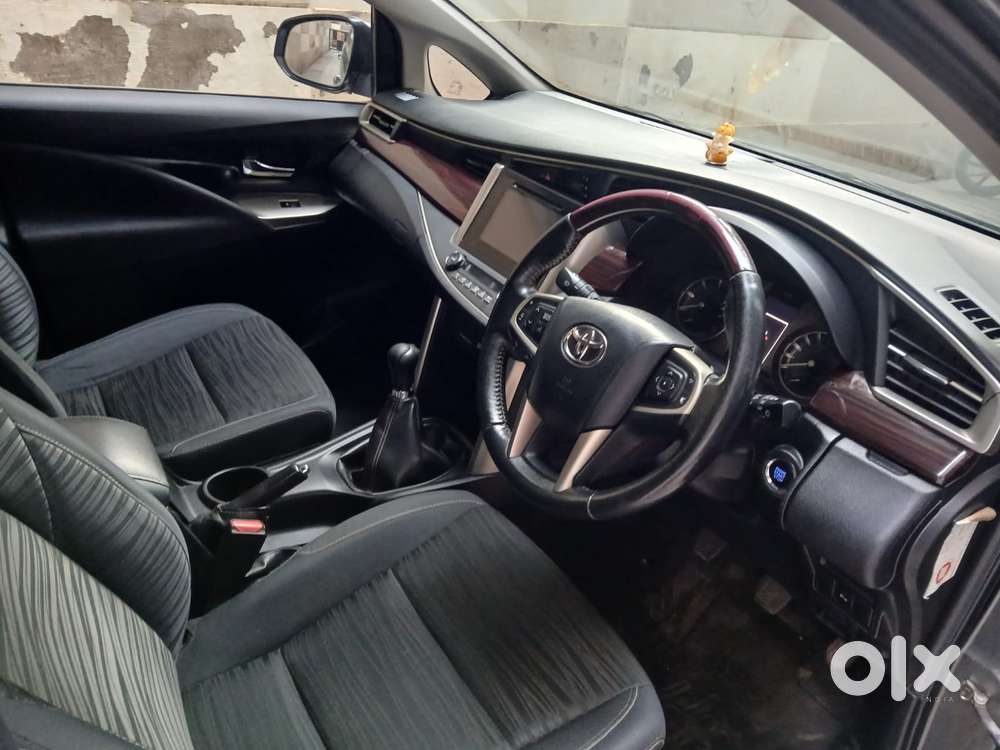 Toyota Innova Crysta 2.4 Vx Mt 8s, 2017, Diesel