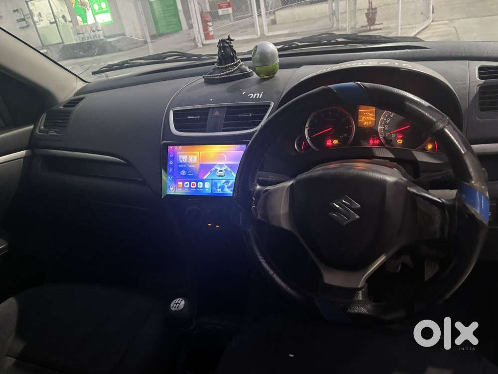 Maruti Suzuki Swift Vxi Cng, 2013, Petrol