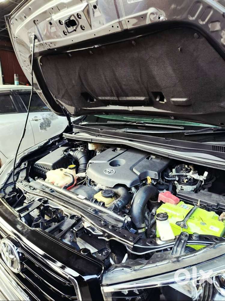 Kl 01 Innova Crysta 2.4 V Manual Diesel