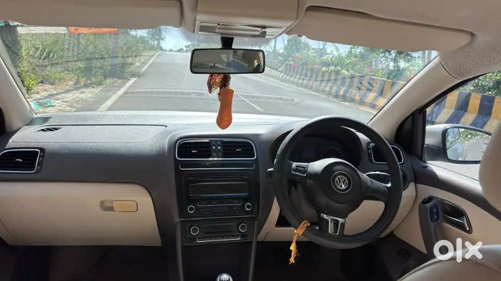 Volkswagen Vento 2012 Drive