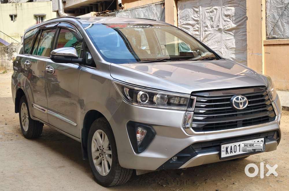 Toyota Innova Crysta 2.4 V 7 Str, 2017, Diesel