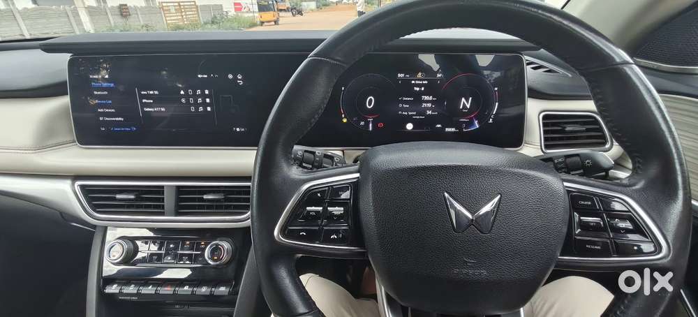 Mahindra Xuv700 2.2 Ax 7 Diesel Mt Luxury Pack Str, 2021, Diesel