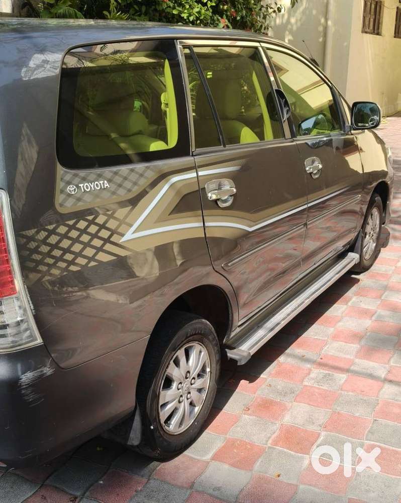 Toyota Innova 2009-2011 2.5 Vx 8 Str Bsiv, 2010, Diesel