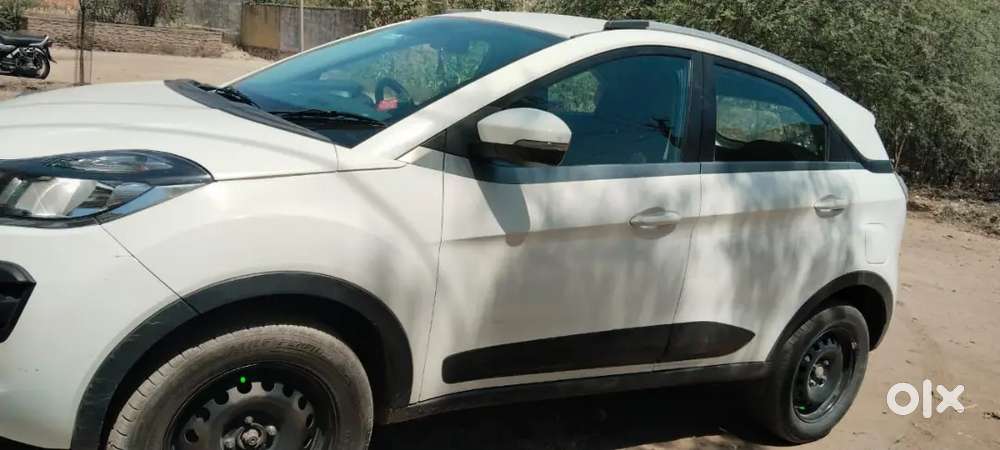 Tata Nexon 2018 Diesel 130000 Km Driven