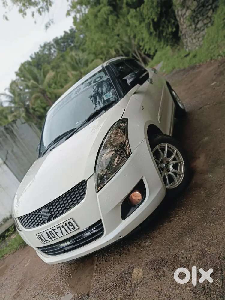 Maruti Suzuki Swift 2012 Petrol 110000 Km Driven