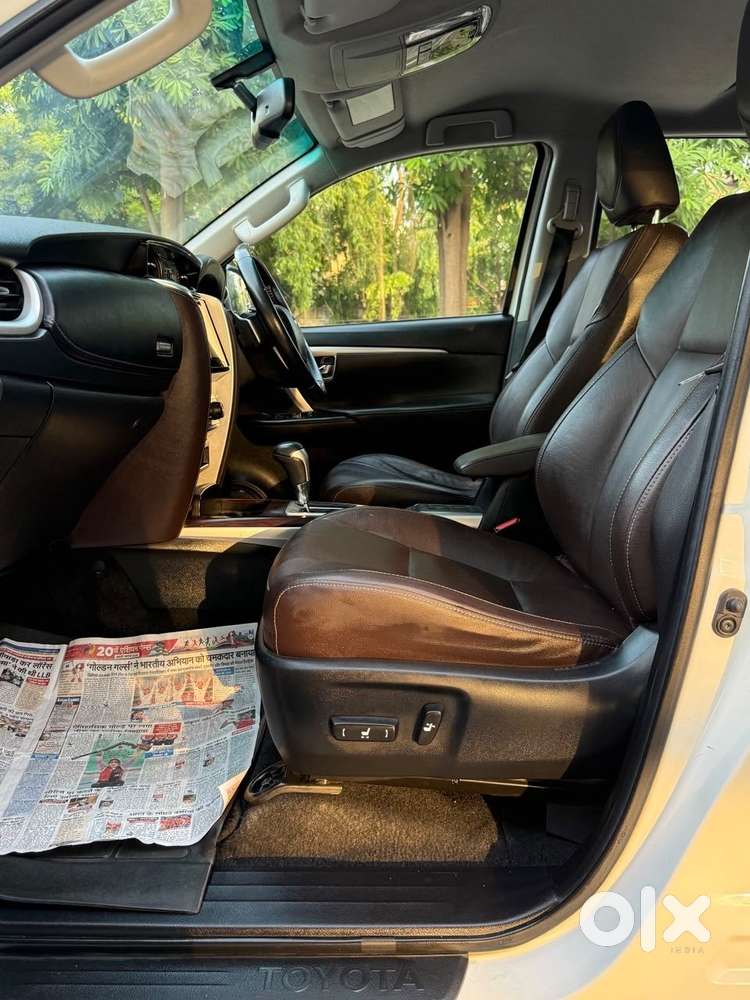 Toyota Fortuner 3.0 4x2 Automatic, 2020, Petrol